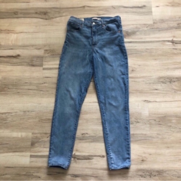 Levi’s Mile High Super Skinny Light wash Jeans - Picture 7 of 7